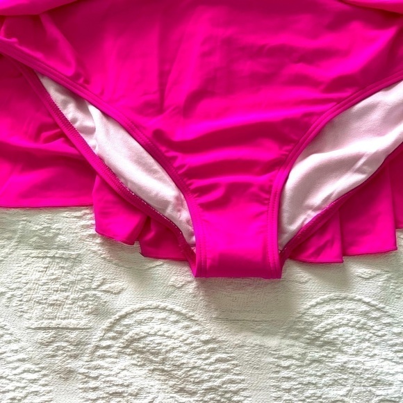 Winmax: Neon Pink One Piece Tummy Coverage Swimsuit. Size 12 NWT. - Picture 7 of 11